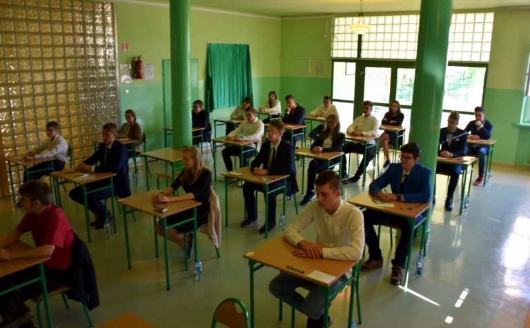 Photo of Egzamin gimnazjalny i ósmoklasisty w Piotrkowie bez przeszkód