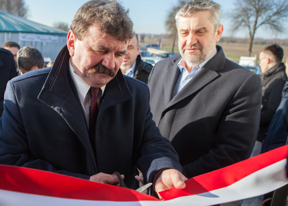 Photo of Minister rolnictwa na otwarciu chlewni w powiecie piotrkowskim