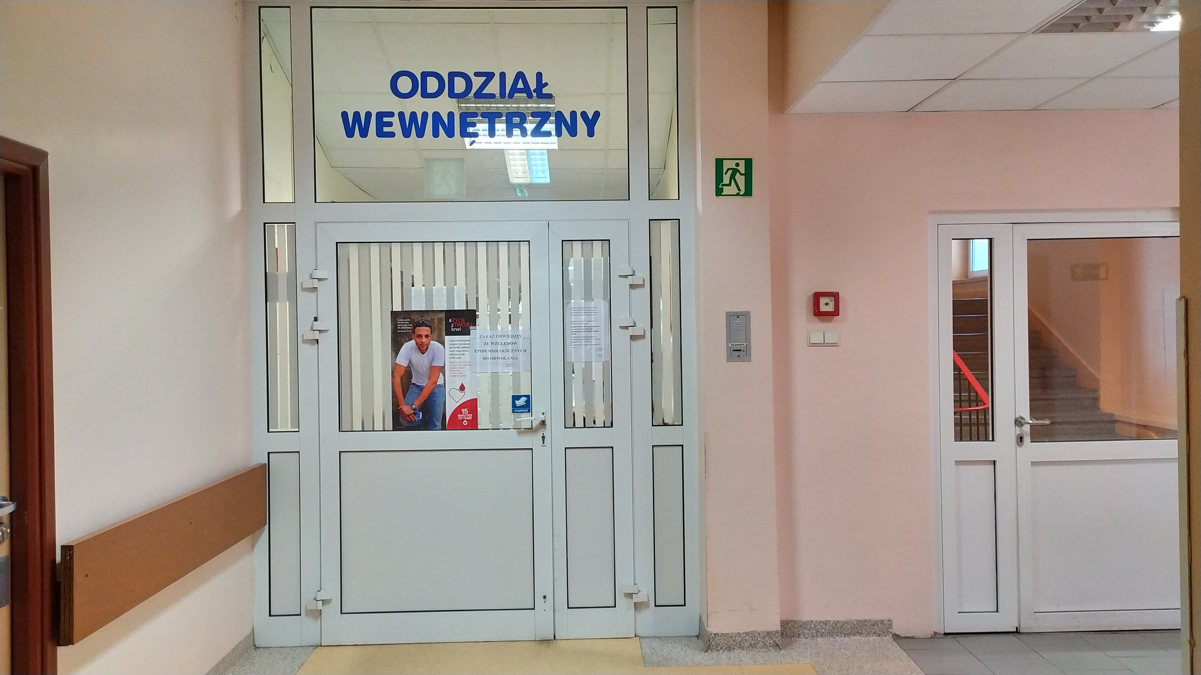 Photo of Odwołany zakaz odwiedzin na oddziale wewnętrznym w szpitalu przy Rakowskiej