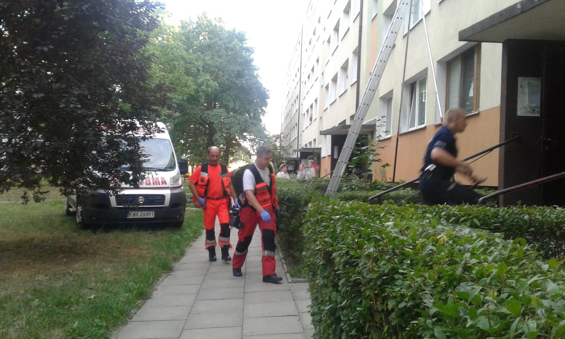 Photo of Strażacy pomogli otworzyć mieszkanie starszej pani. Lokatorka niestety już nie żyła