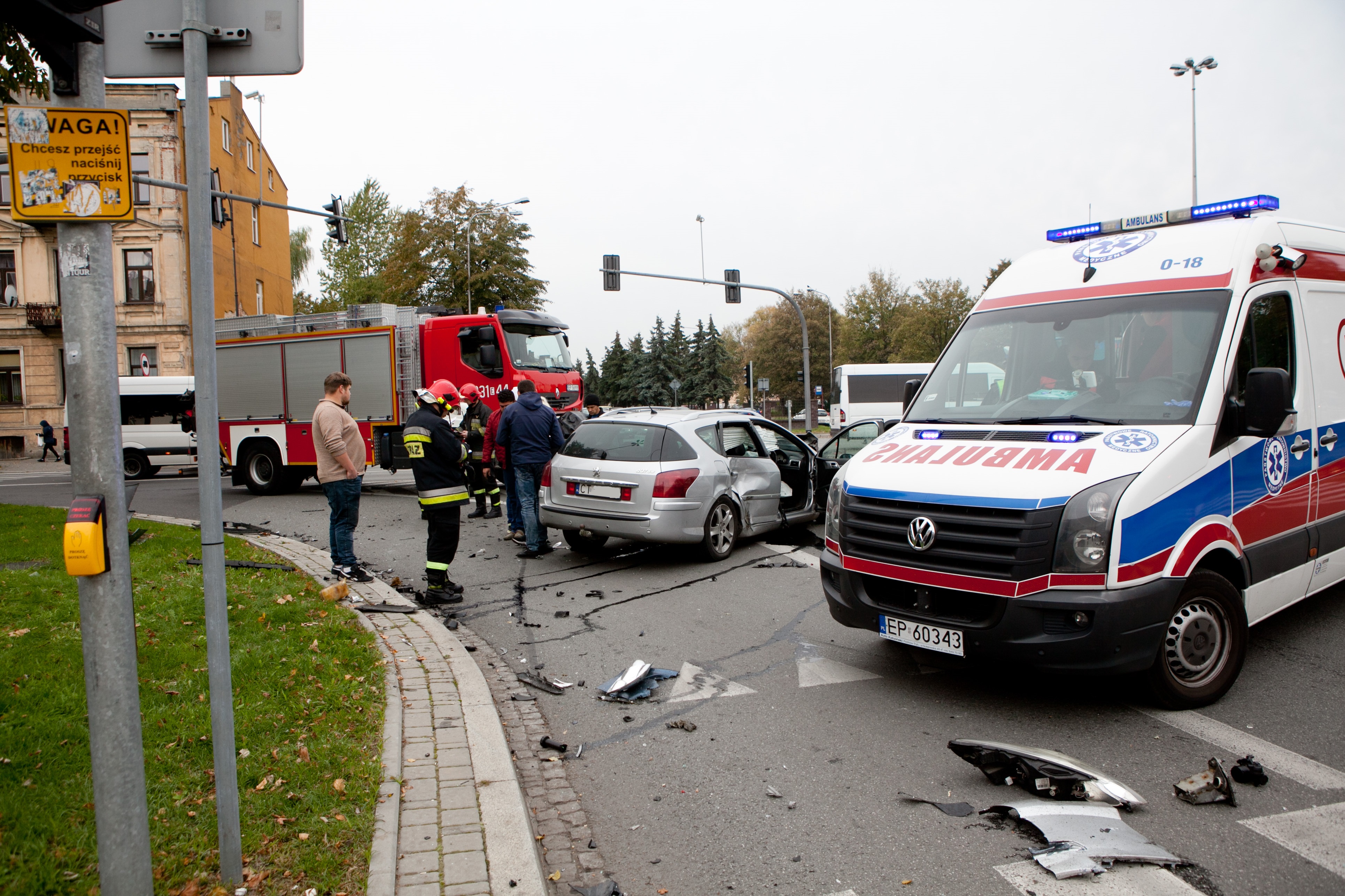 Photo of Zderzenie na skrzyżowaniu Kopernika i 3 Maja. Z auta wypadło dziecko – AKTUALIZACJA