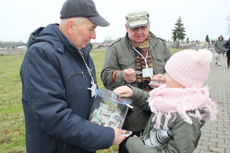 Photo of Także w Moszczenicy odbędzie się kwesta na ratowanie cmentarza