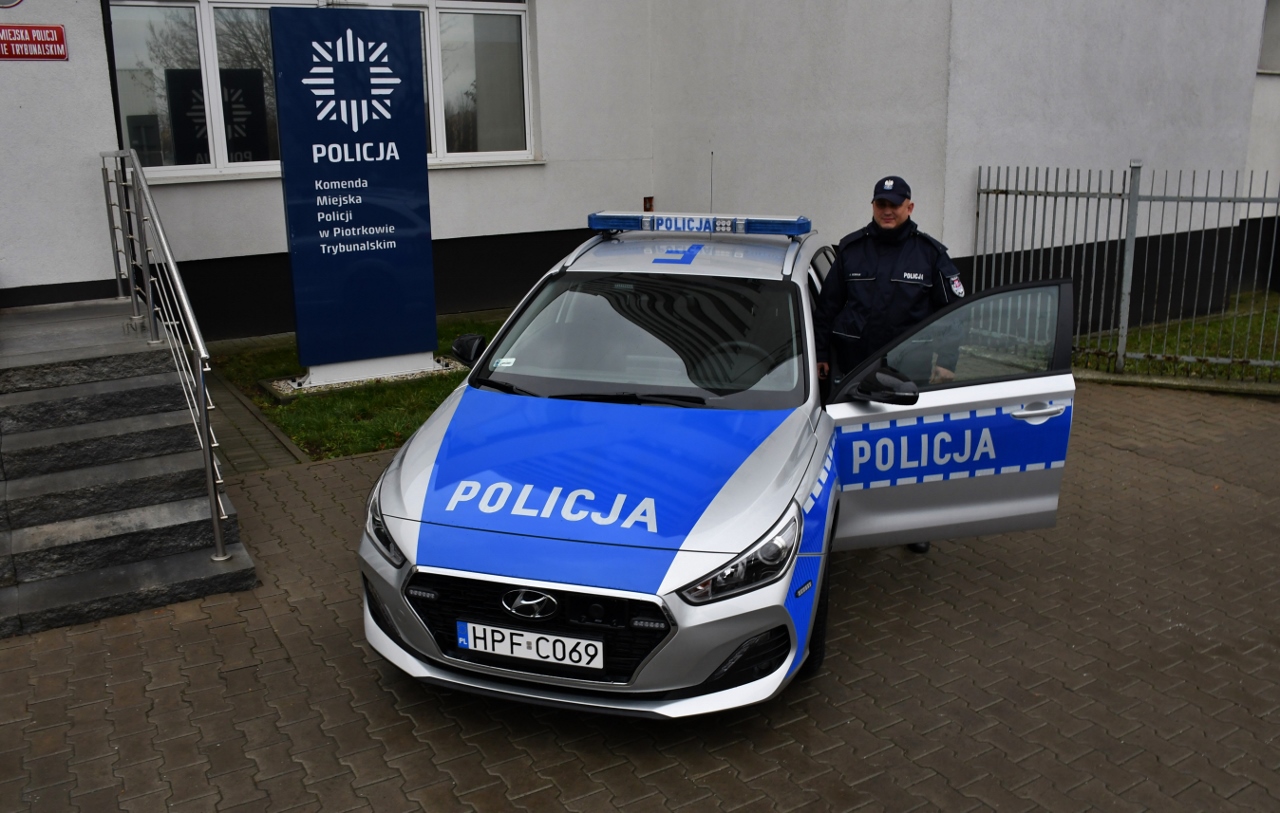 Photo of Nowy radiowóz dla piotrkowskiej policji