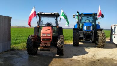 Photo of Protest w Gorzkowicach odwołany. Rolnicy przejechali do Piotrkowa – FILM, ZDJĘCIA