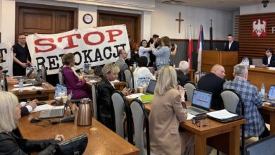 Photo of Takiej awantury podczas sesji Rady Miasta chyba jeszcze nie było. Była za to policja