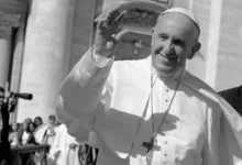 Photo of Żegnamy Papieża Franciszka – mieszkańcy Piotrkowa jednoczą się w modlitwie